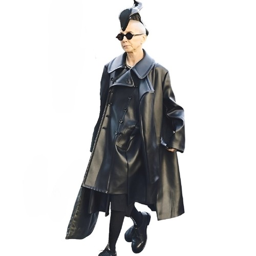 定制2024秋冬暗黑系先锋设计解构小众品牌女装不规则四袖保暖大衣