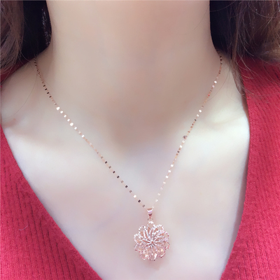 紫金太太女士闪亮镂空花吊珠宝