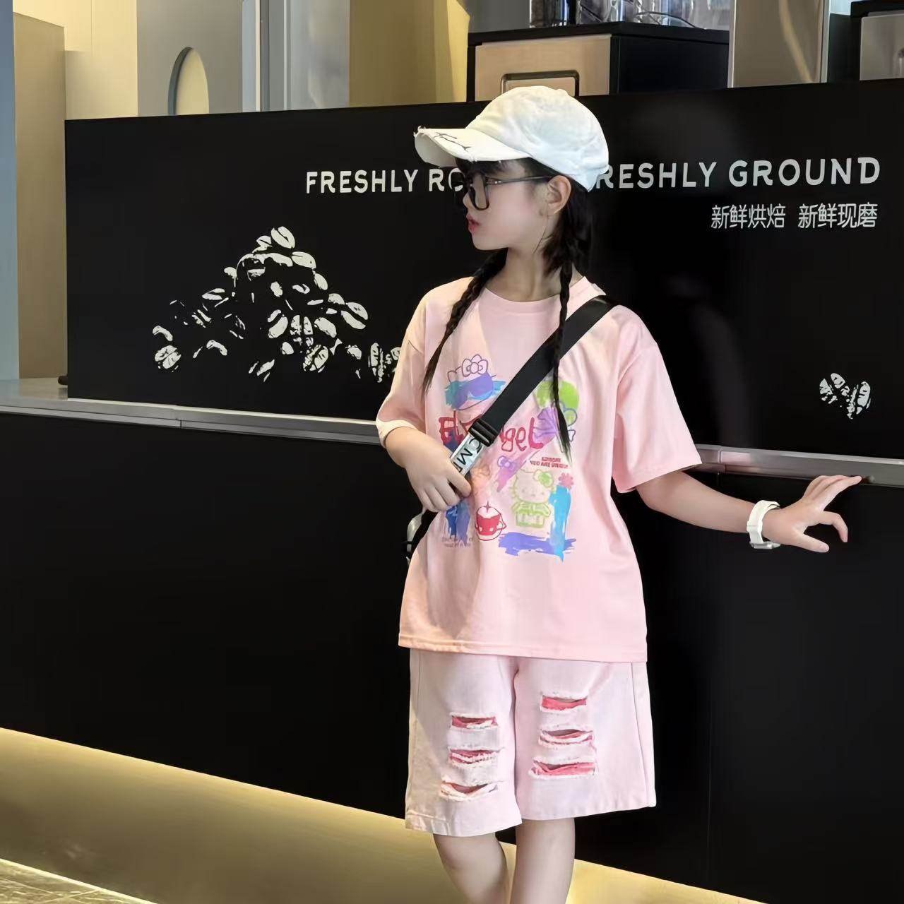 夏季女童套装2025新款女大童牛仔洋气破洞短裤小女孩夏装两件套
