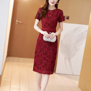 酒红色蕾丝连衣裙女短袖2026夏季新款结婚宴会礼服旗袍收腰a字裙