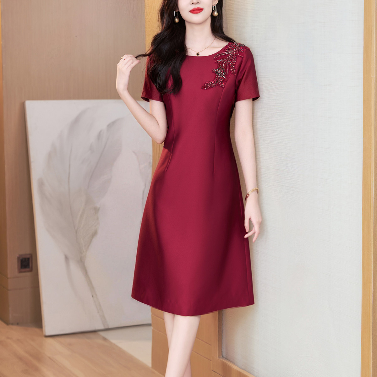 JINKAIX酒红喜婆婆婚宴装连衣裙女2026新款高端收腰显瘦A字裙