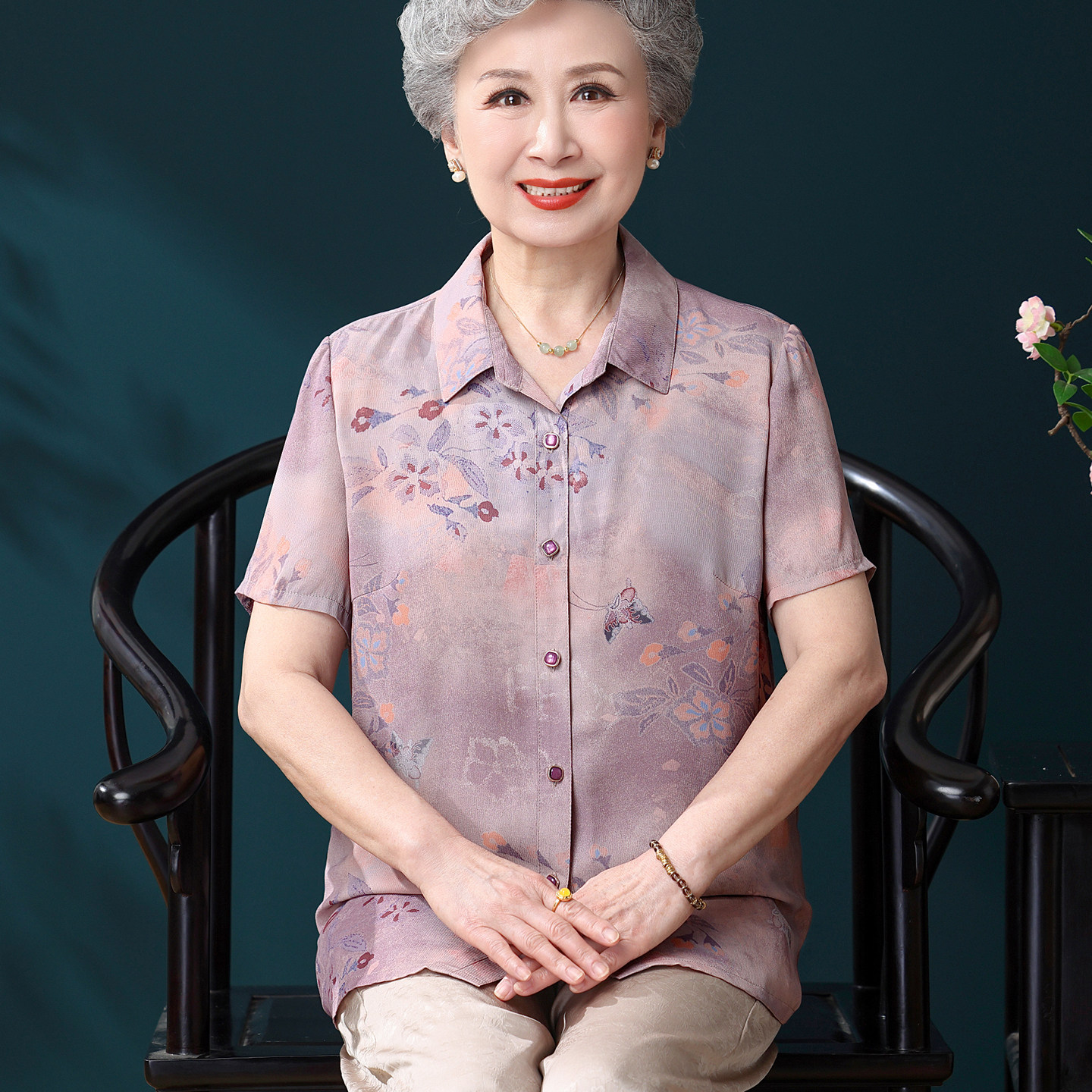 老奶奶通勤真丝刺绣短袖衬衫