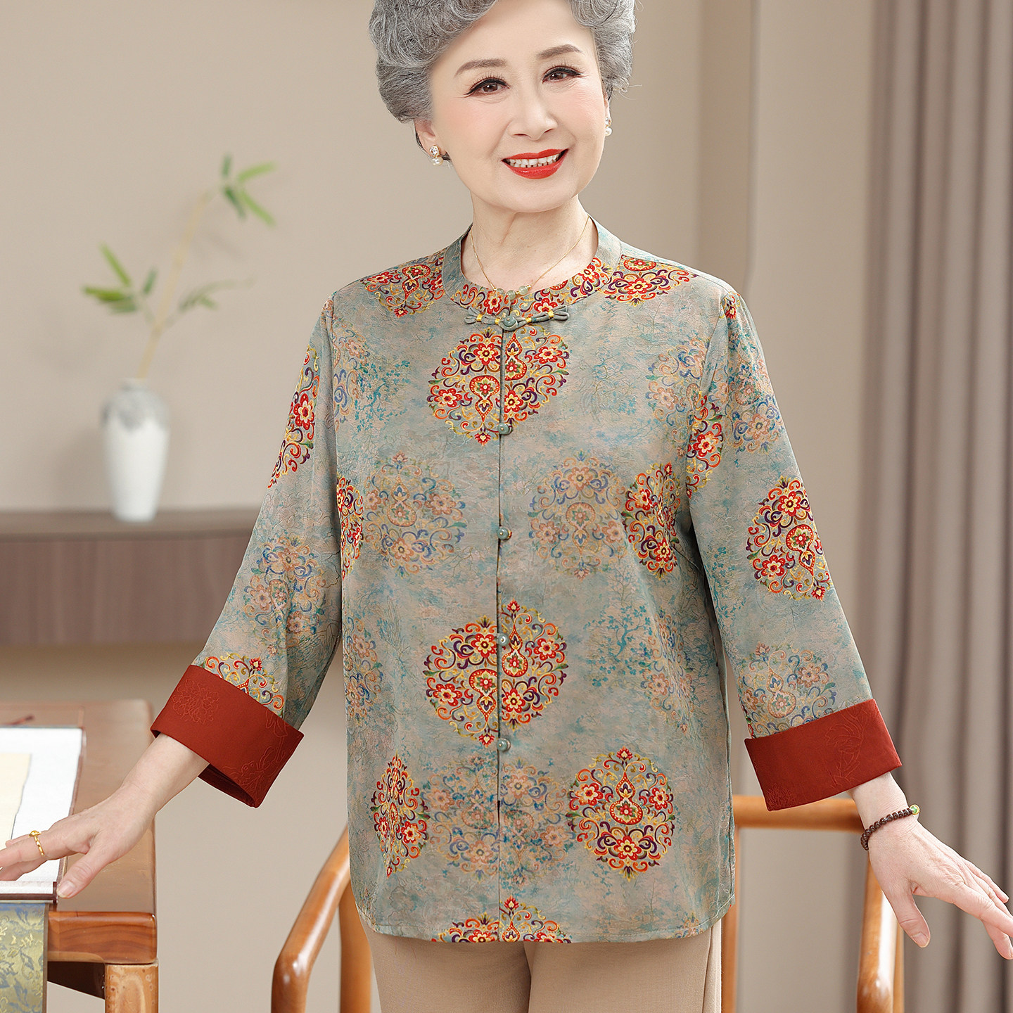 母亲节新中式绣花七分袖妈妈衬衫