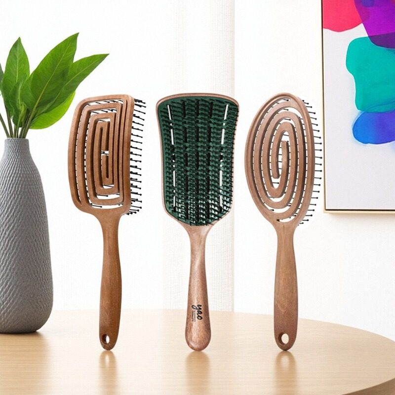 韩国进口yao镂空按摩梳芭蕉扇平滑梳鬃毛梳椭圆梳蚊香梳送礼自用