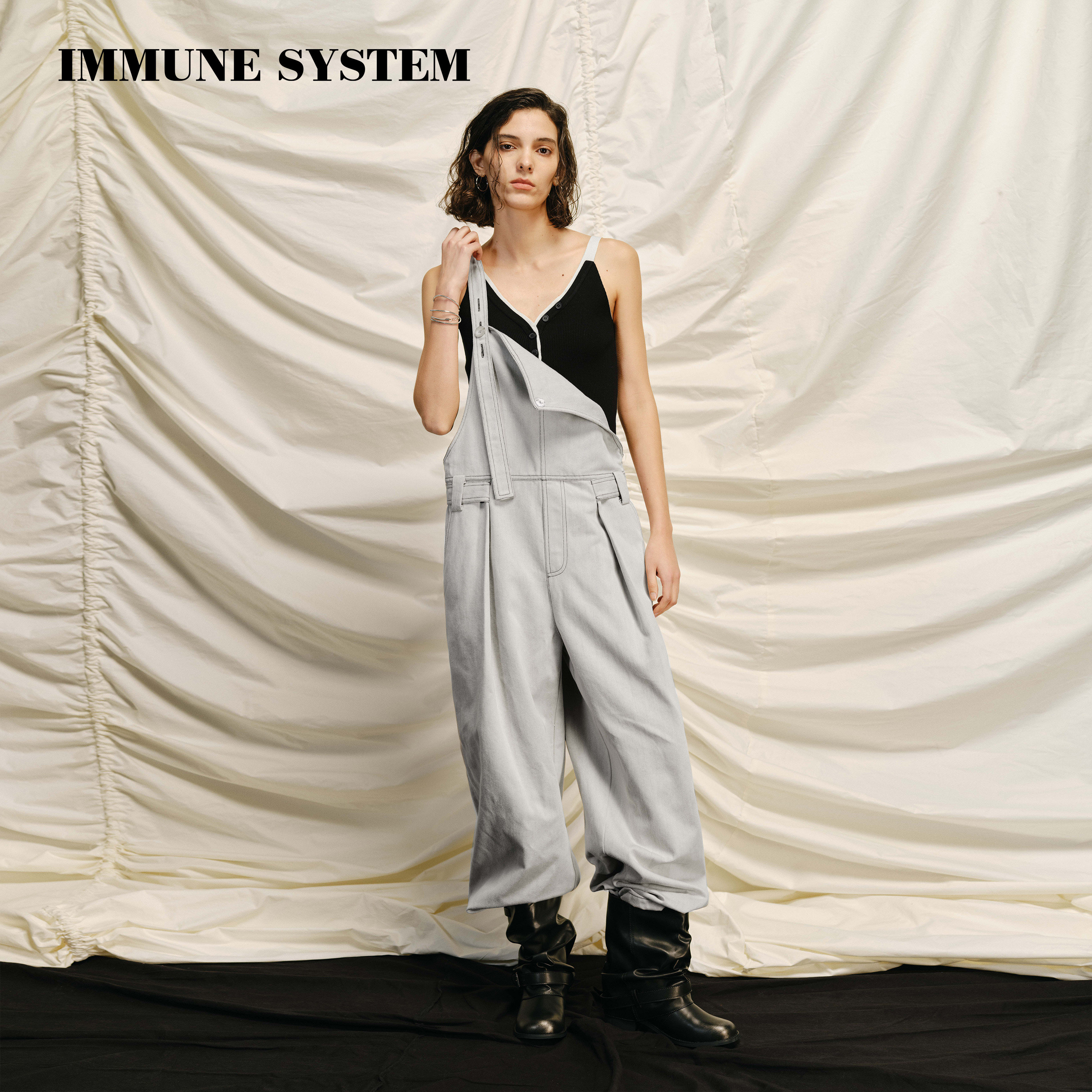 immune system 青春记忆 天丝棉撞色明线减龄连体阔腿背带裤