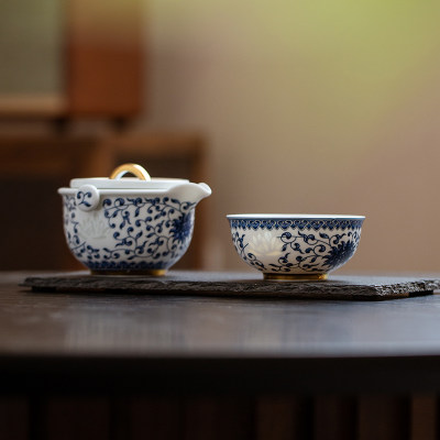 玉柏玲珑缠枝莲便携茶具非遗传承
