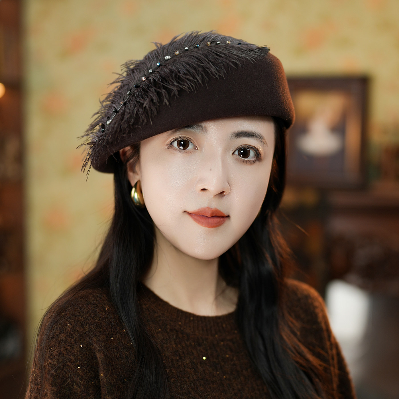 2025女士秋冬季羽毛贝雷帽 时尚复古英伦优雅礼帽无檐画家帽子