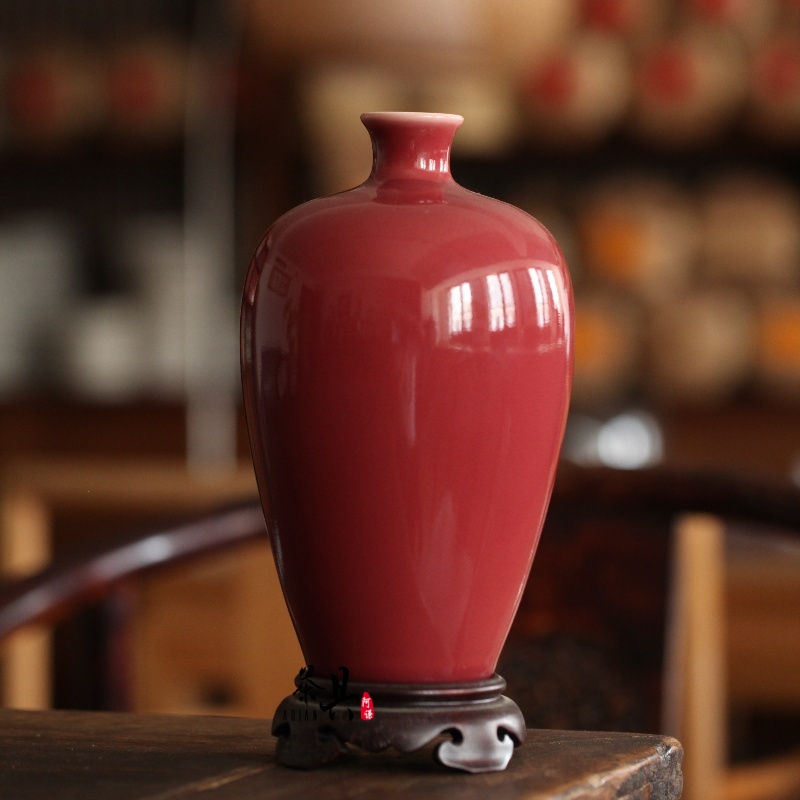 台湾晓芳窑蔡晓芳早期豇豆红梅瓶