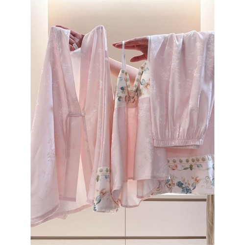 法式宫延风花卉缎面冰丝睡衣女春