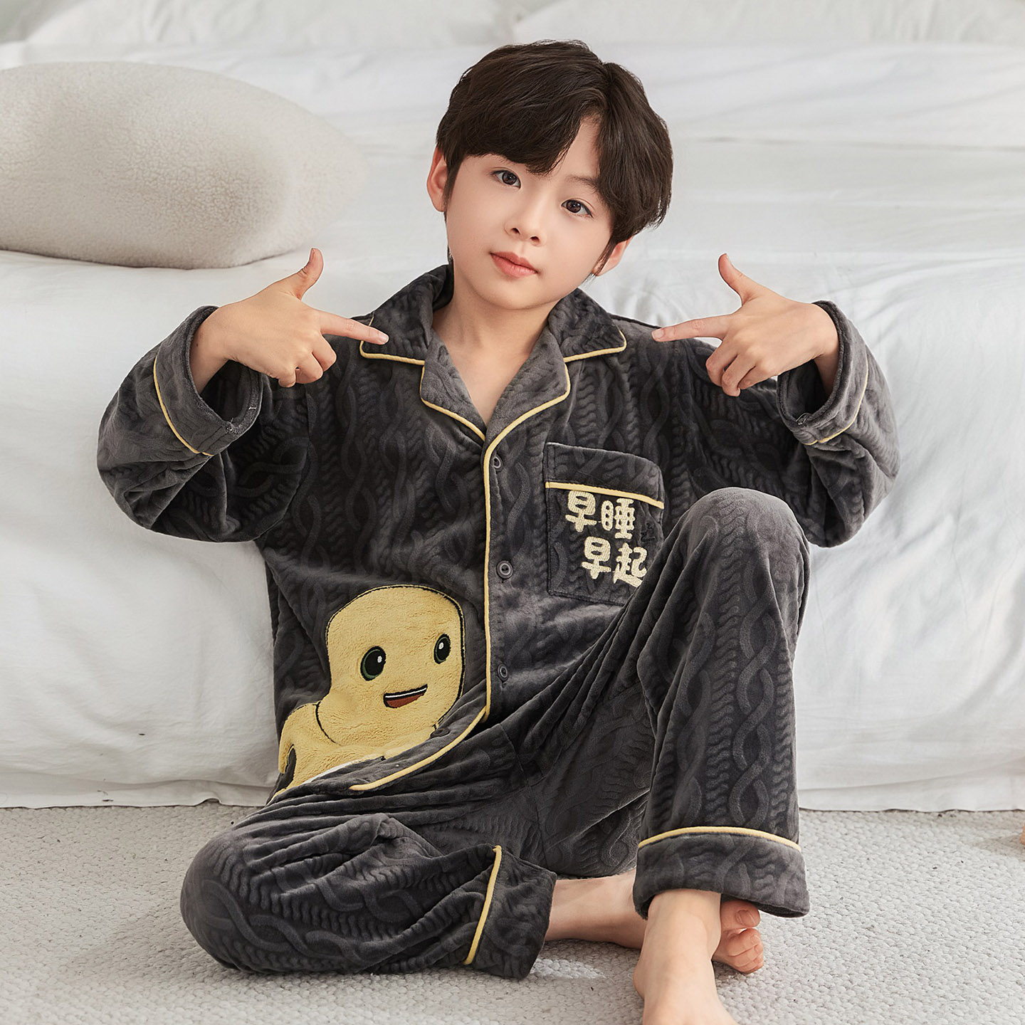 男童珊瑚绒睡衣秋冬款儿童法兰绒套装男孩宝宝加绒加厚家居服套装