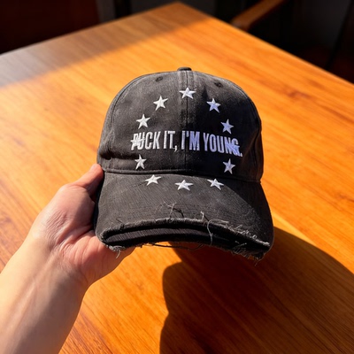 水洗破坏五角星刺绣标语鸭舌帽百搭男女情侣同款大头可带骷髅帽子