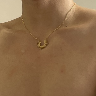 SCMEN太阳花18K钛钢男女项链不褪色不掉色洗澡可佩戴