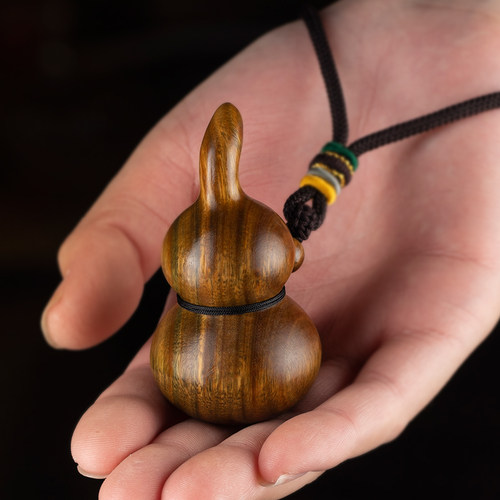 天然檀木葫芦手把件紫檀