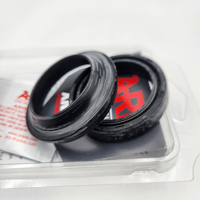 适配 印第安Scout侦察兵前减震油封 ARI FORK OIL SEALS 无忧