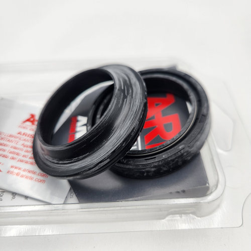 适配 印第安Scout侦察兵前减震油封 ARI FORK OIL SEALS 无忧