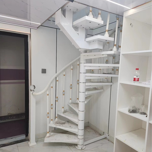 别墅旋转阁楼钢木楼梯实步高钢木