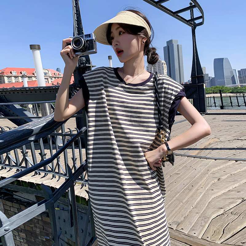 夏季慵懒风条纹宽松短袖连衣裙