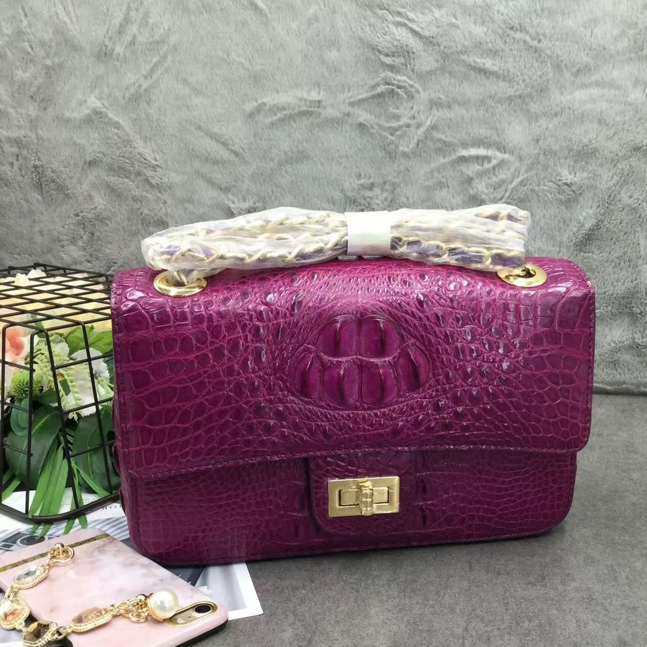 紫色鳄鱼皮骨皮女士单肩斜挎包女士锁扣女包高档真皮链条包小香风