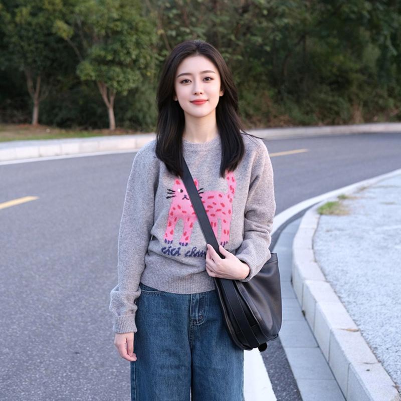 灰色套头短款针织内搭毛衣女