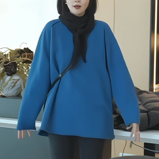 蓝色加绒加厚圆领长袖卫衣女保暖2026秋冬新款时尚中长打底上衣潮