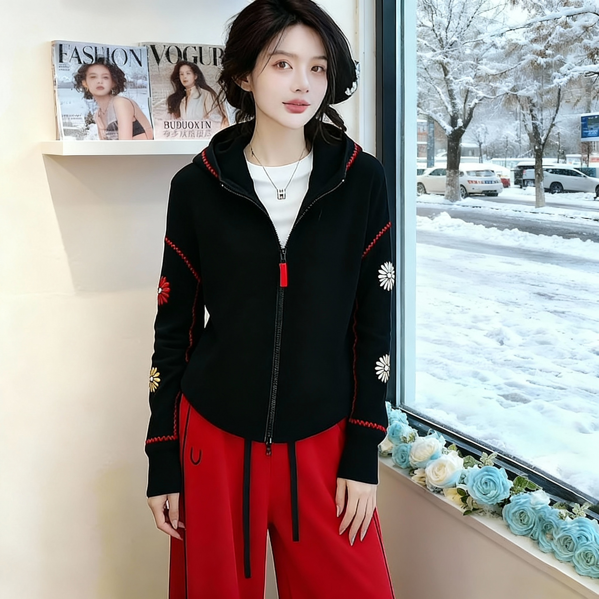 布多欣黑色连帽拉链显瘦卫衣女