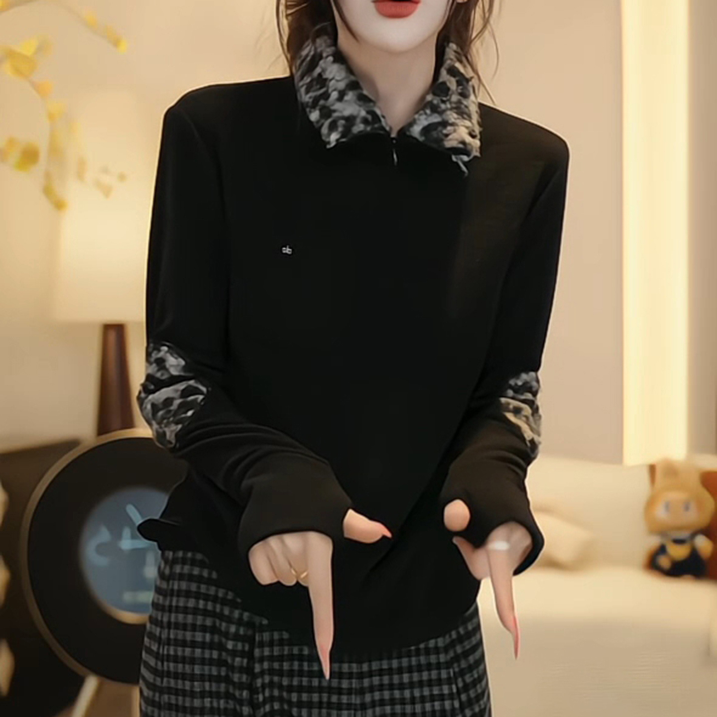 豹纹拼接翻领卫衣黑色长袖打底
