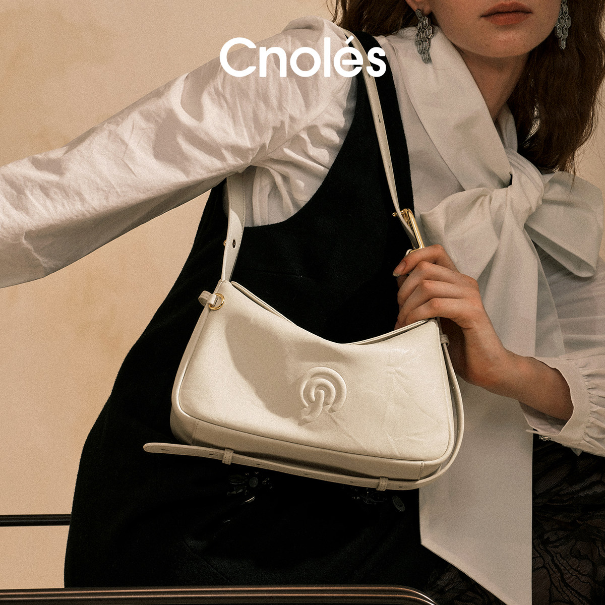 Cnolesޢһ�ѹ�Ӣ���ư���Ů�¿�߼���Ҹ�°��ٴ��б���Ů��