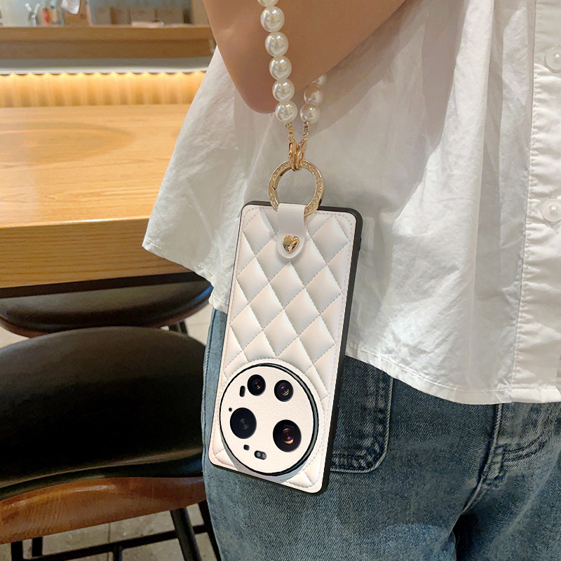 适用于小米17Ultra手机壳菱格小香风珍珠手链小米17ultra莱卡版高级Xiaomi 15Ultra全包防摔小米17硬壳保护套