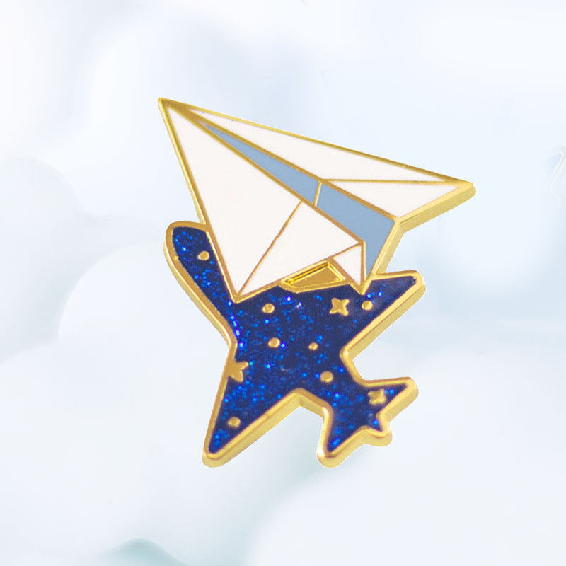 原创[梦想照进现实]纸飞机胸针青春毕业礼物生日好运别针金属徽章