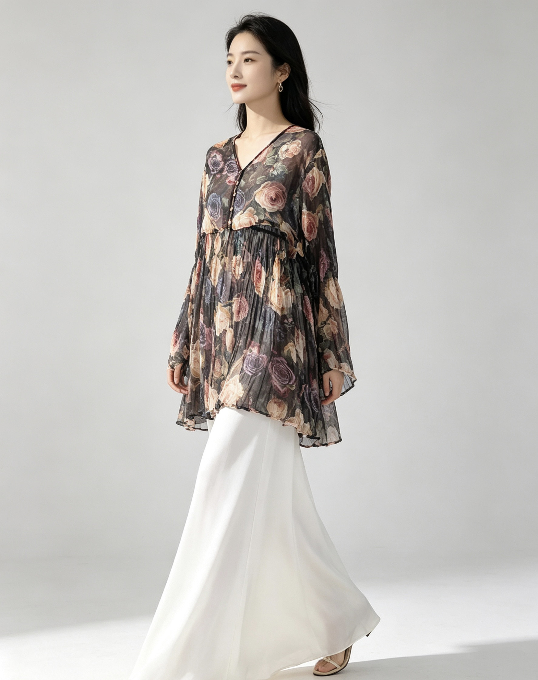 2026夏季新款大码真丝印花V领套头衫女长袖桑蚕丝百搭上衣油画风