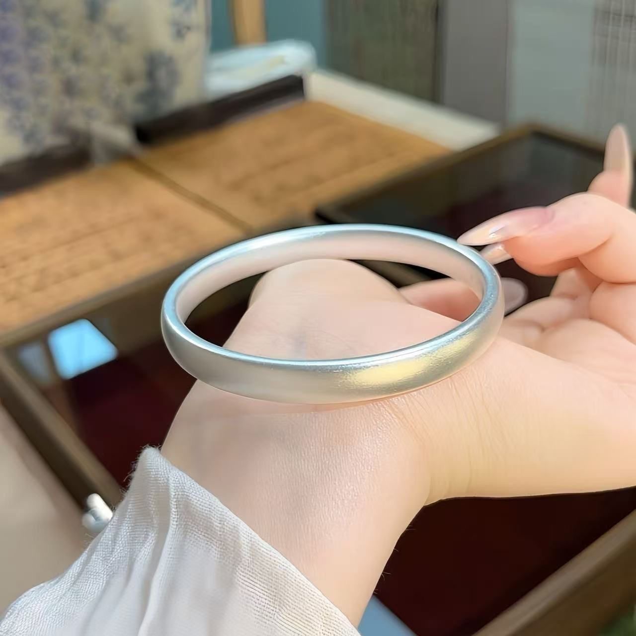 2026新款泥鳅背9999纯银手镯女闭口古法素圈传承足银镯子年轻款,饰品/流行首饰/时尚饰品新,其它首饰,淘宝优惠券,粉丝福利购,淘宝优惠卷