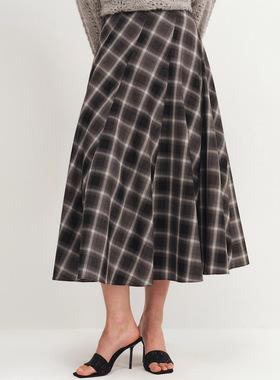 毛呢收腰显瘦a字裙大摆半身裙A waist-hugging half-length skirt