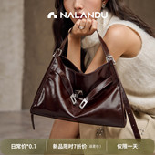 纳兰杜贴贴包包女2026新款 冬季 大容量托特hobo包通勤邮差包凯莉包