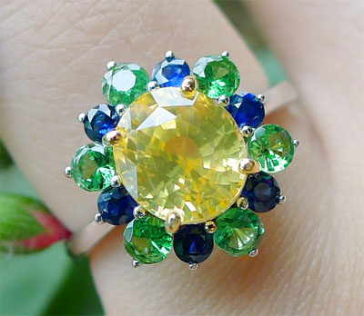 天然金色金黄色蓝宝石彩色宝石珠宝戒指环18k白金钻石群镶女现货