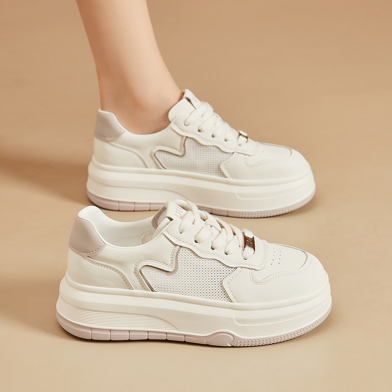 小白鞋女夏薄款2025新款轻便软底不累脚松糕鞋网面透气配裙子女鞋