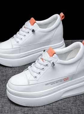 隐形内增高女鞋小个子2026新款春季巨好看小白鞋女10CM厚底松糕鞋