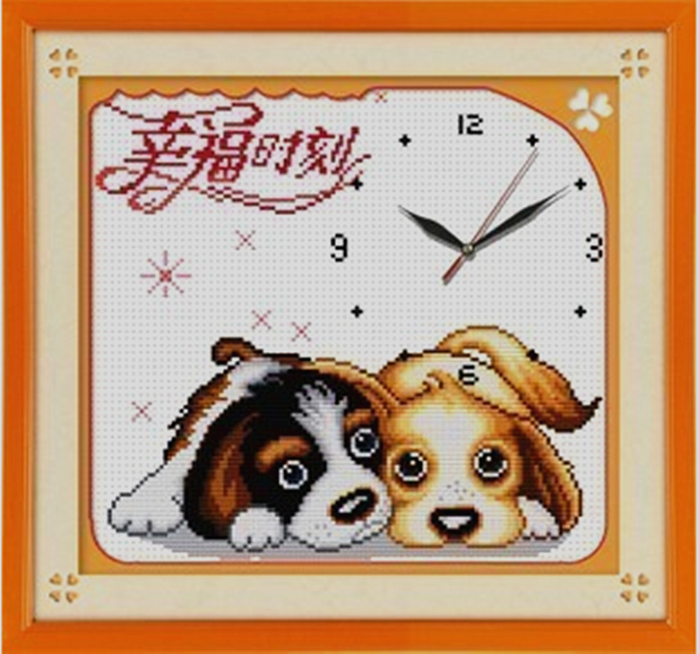 包邮手工十字绣成品 幸福时刻狗宝宝依偎客厅钟表挂钟客厅装饰画