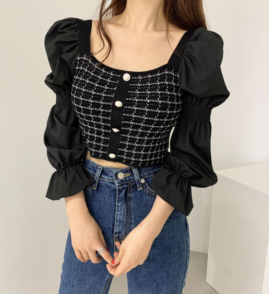 Knitted sweater blouse with exposed navel Korean stitching knitted sweater with small fragrant pearl buckle