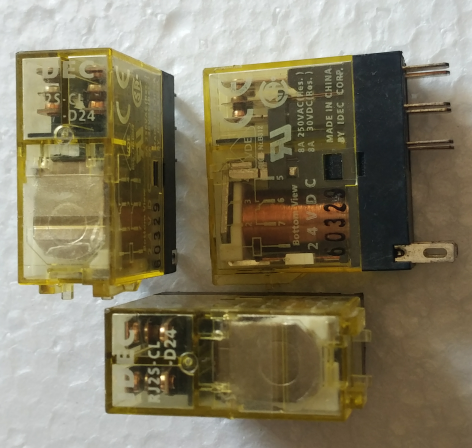 IDEC 微型继电器 RJ2S-CL-D24 小型继电器 DC24V 2开2闭 8脚