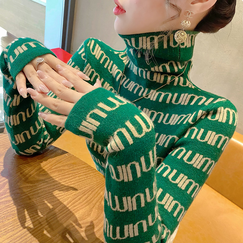 蜜熙绿色高领毛衣洋气打底衫