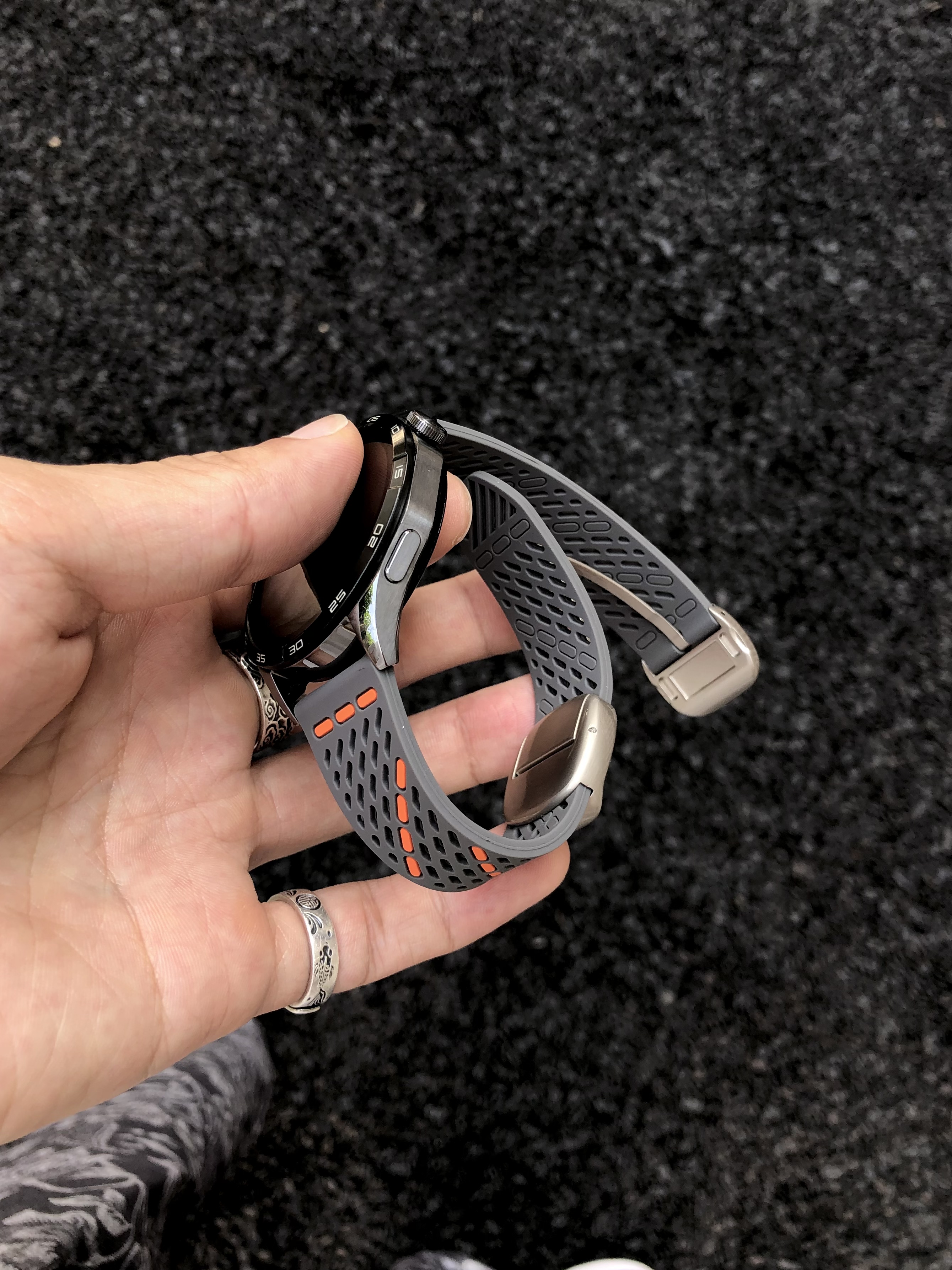 KAKE透气镂空适用华为GT6手表表带GT5磁吸GT7小米watch5斜孔oppo3