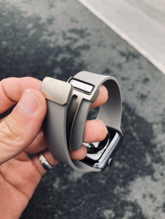 卡客简约磁吸适用苹果手表iwatch表带折叠扣s987液态硅胶高级灰10