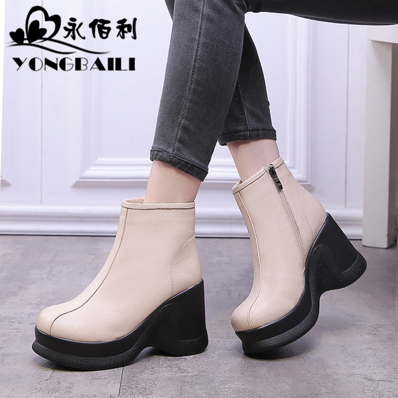 时尚坡跟高跟真皮女靴2026冬新款厚底松糕底牛皮短靴休闲短靴女鞋