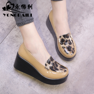 2021b秋季新款高跟厚底皮鞋树叶纹漆皮单鞋女圆头休闲坡跟女皮鞋