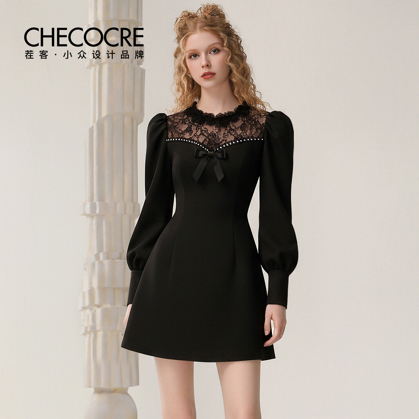 茬客圆领灯笼袖蝴蝶结短裙