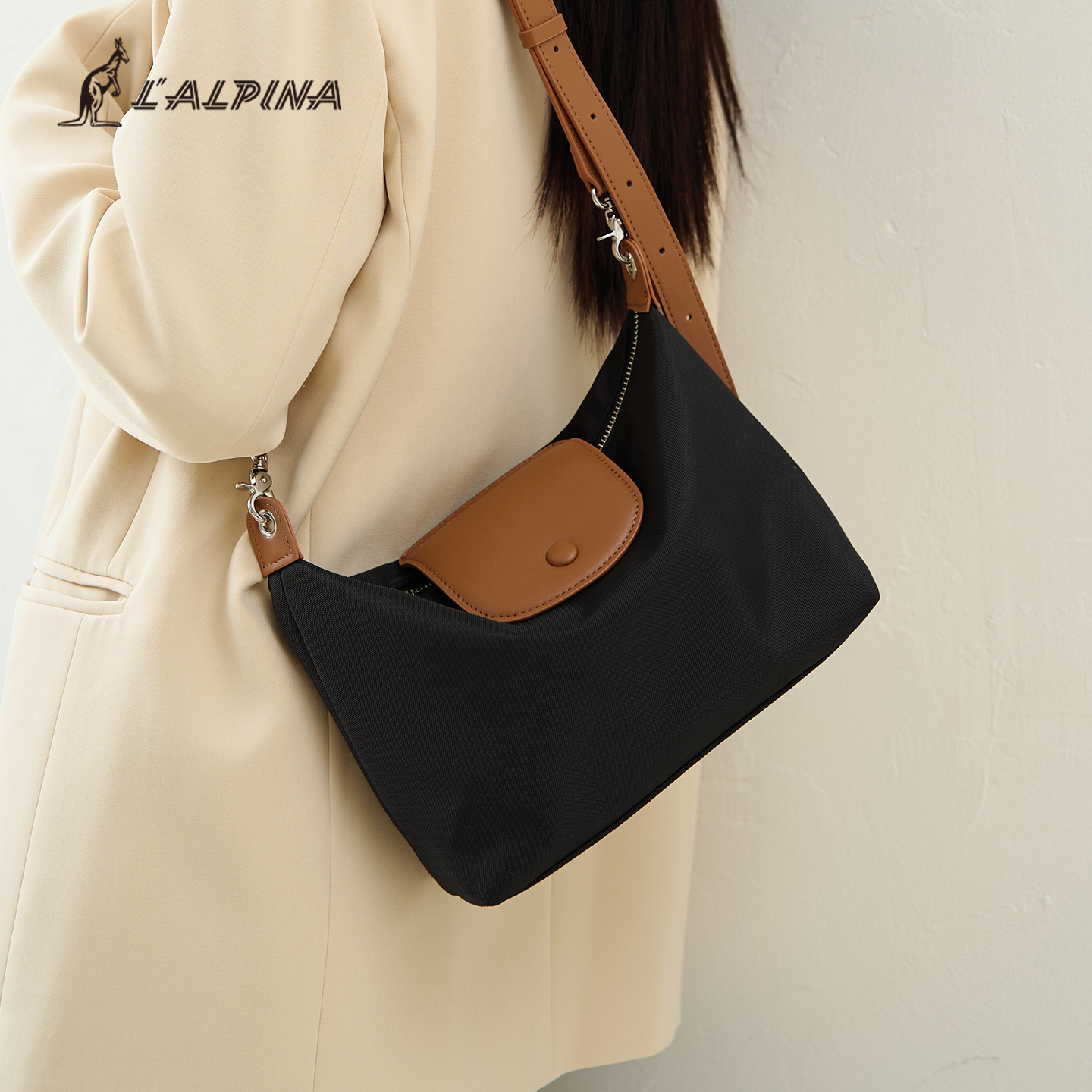 2025秋季新款龙骧包女单肩斜挎包