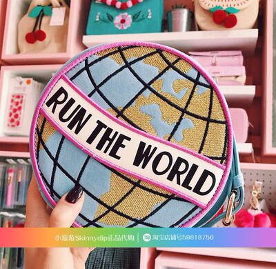 现货 正品SKINNYDIP粉蓝色刺绣地球仪地图环球旅行圆形斜挎包
