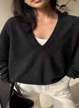 秋冬纯羊毛大V领宽松显瘦毛衣女