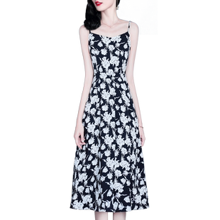 碎花吊带裙2025夏新款气质修身无袖a字裙黑白色中长款雪纺连衣裙