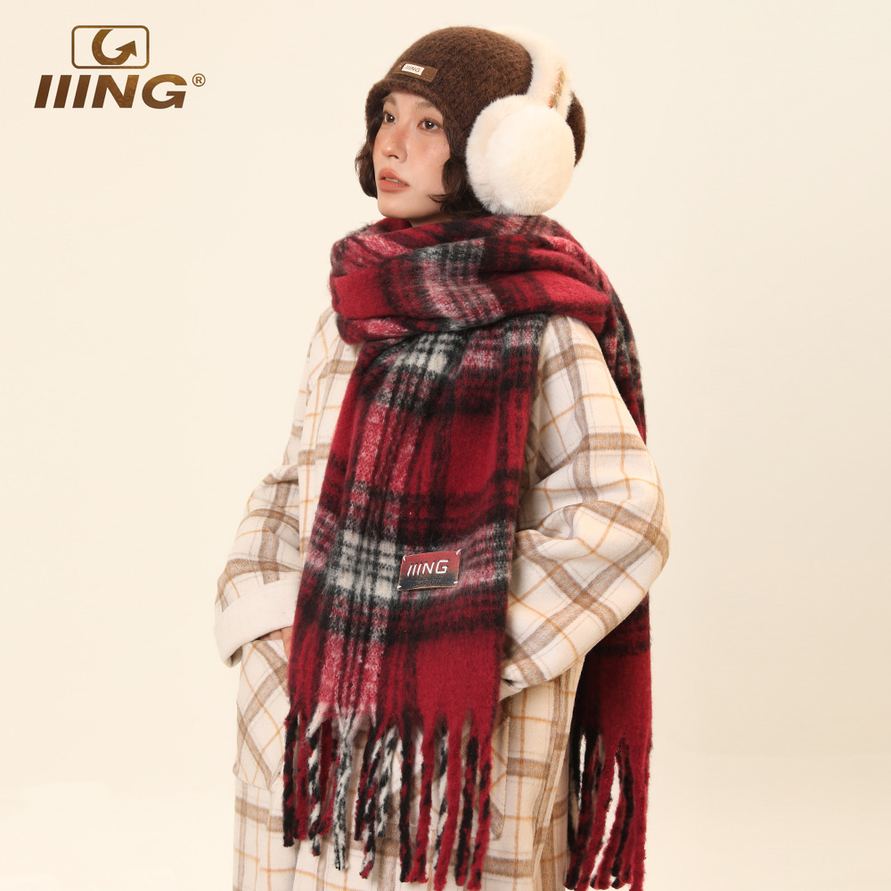 2024新款保暖百搭流苏格子围巾